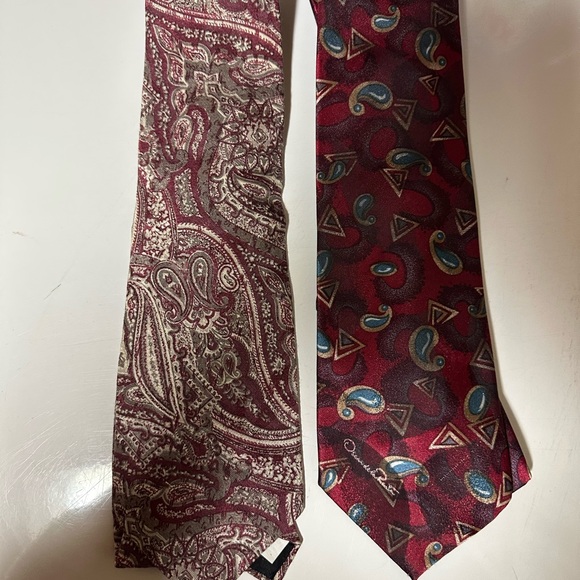 Oscar De La Renta Ties - Picture 1 of 4